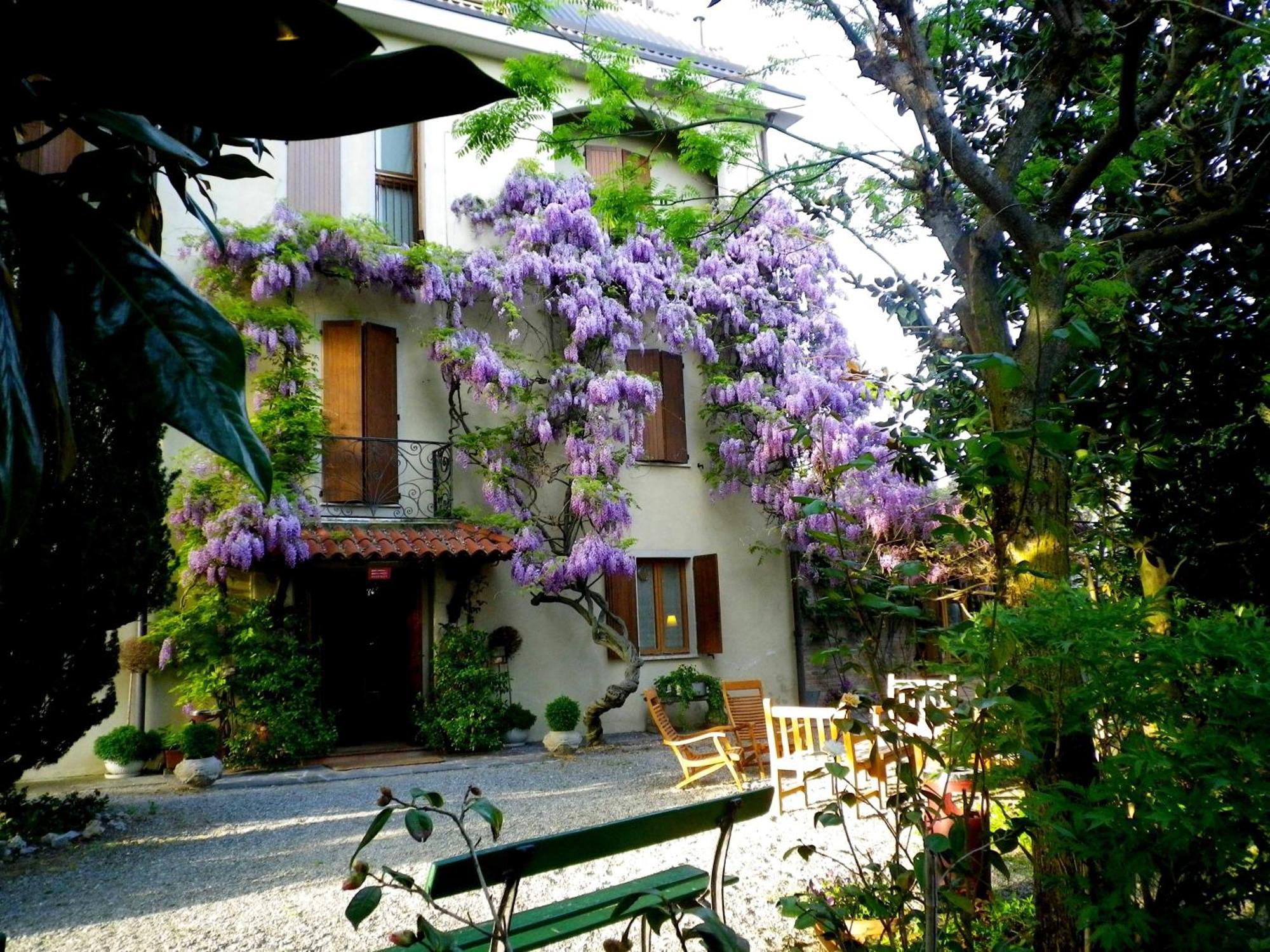 Le Querce Hotel سالسوماجّوري تيرمي المظهر الخارجي الصورة